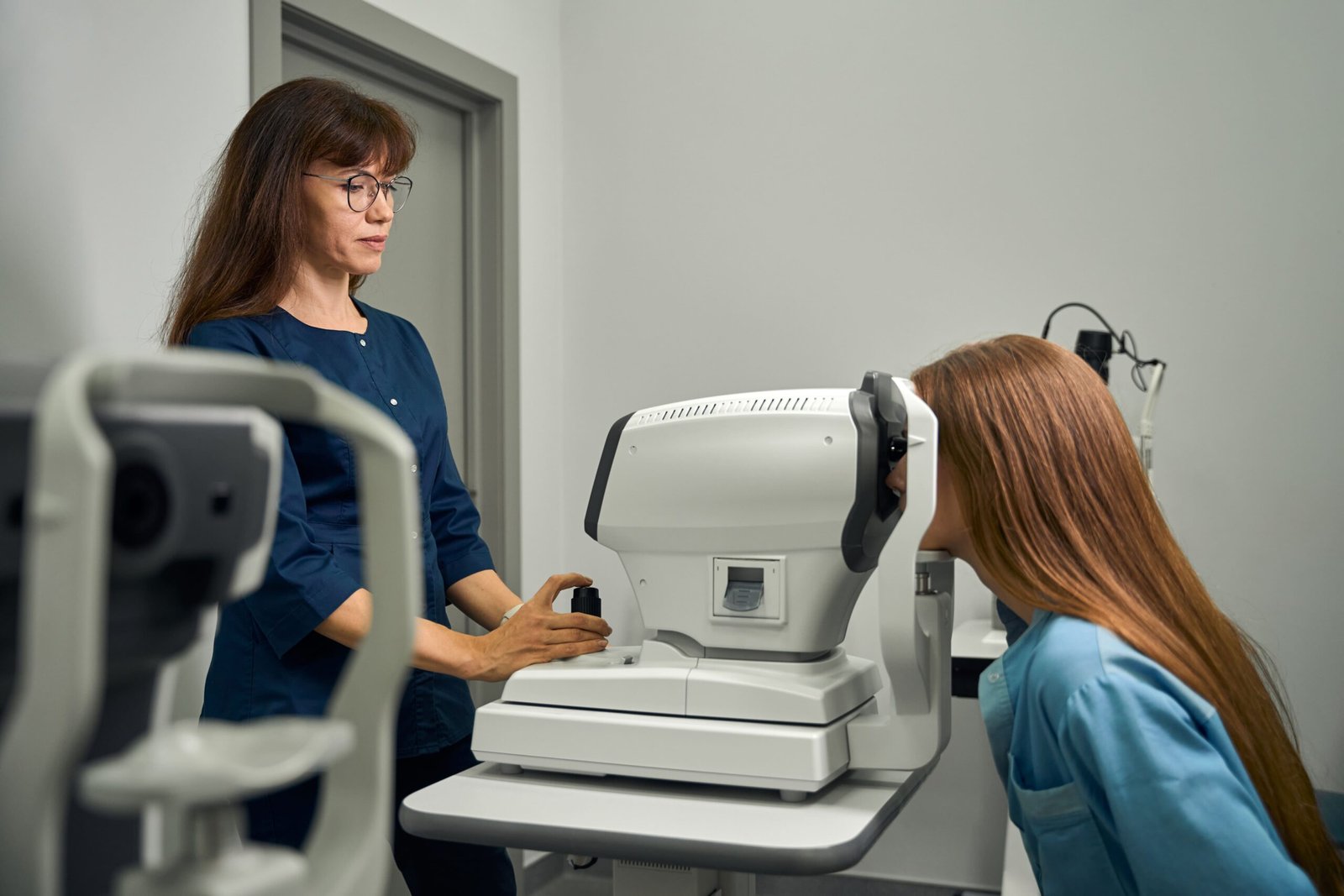 female-patient-undergoing-non-invasive-eye-exam-pr-2025-03-08-02-55-33-utc-min