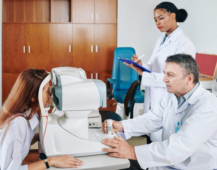 in-office-of-ophthalmologist-2025-01-31-00-36-47-utc-min
